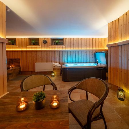Hotel Praha Hrensko Ngoại thất bức ảnh