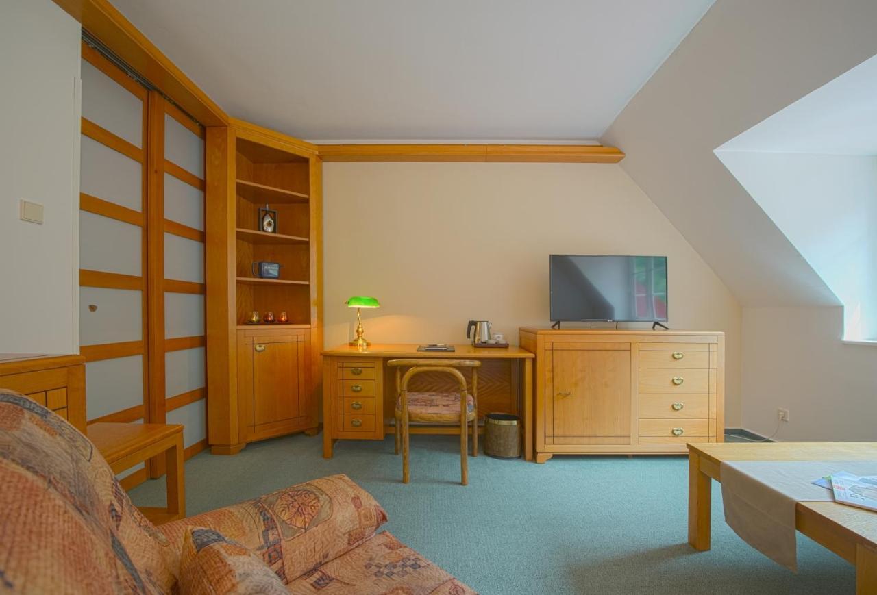Hotel Praha Hrensko Ngoại thất bức ảnh