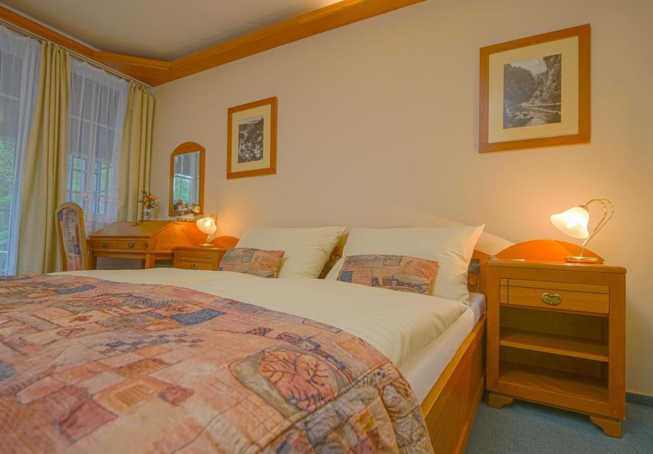 Hotel Praha Hrensko Ngoại thất bức ảnh