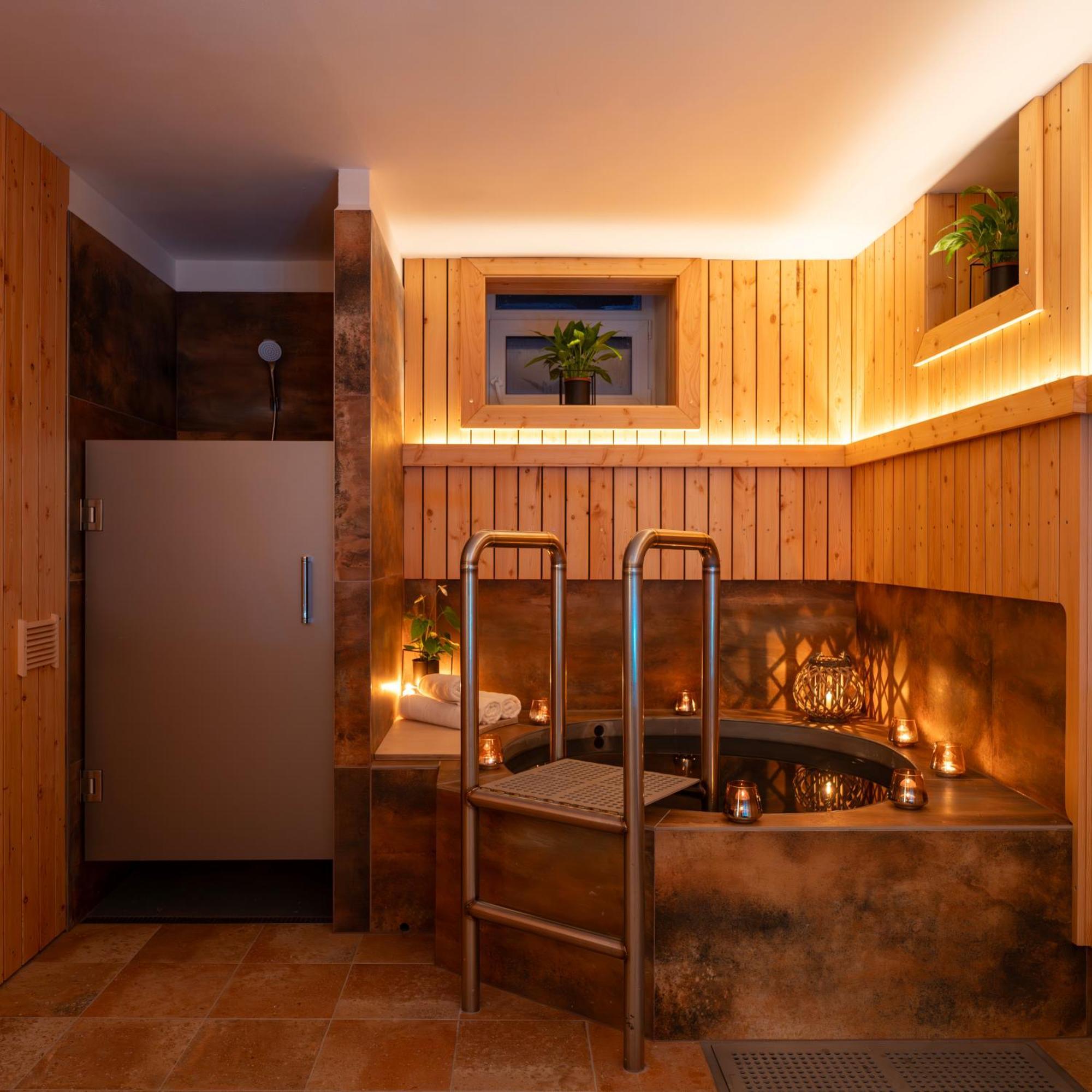 Hotel Praha Hrensko Ngoại thất bức ảnh